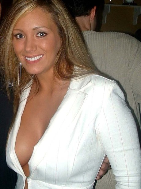 muttermilch-onlyfans sexy nackten bild