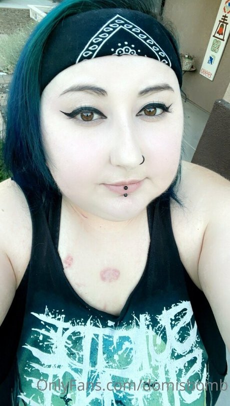 domisbomb erwachsene hd bilder