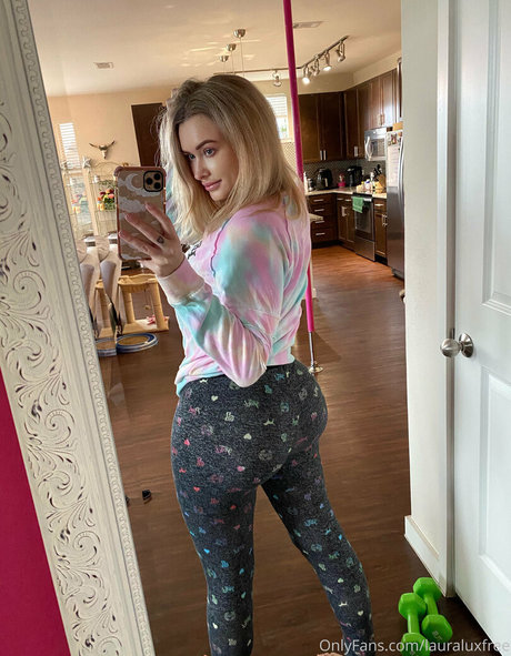 lauraluxfree exklusive nette bild