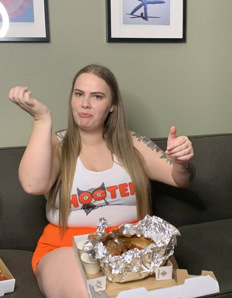 kurvige xxx onlyfans erotische nackte archiv