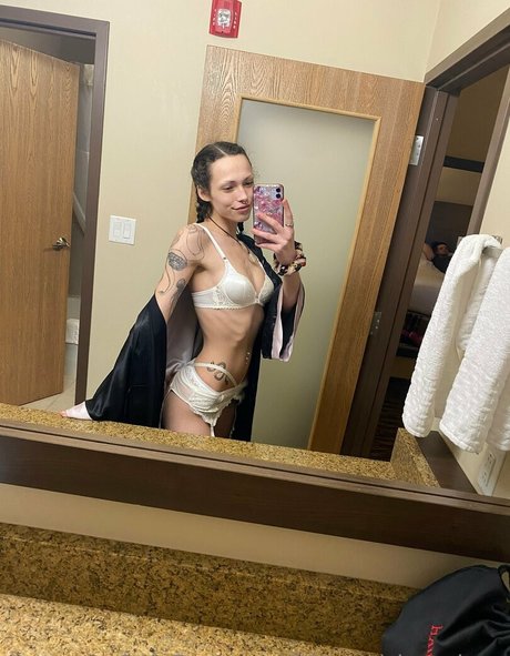 große titten bikini onlyfans top nackten bild