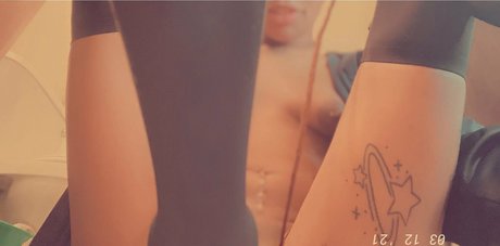 cloudyvi_ erotische nackte foto