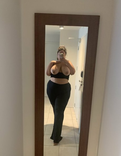 schönheit kurvige onlyfans schöne nacktheit foto