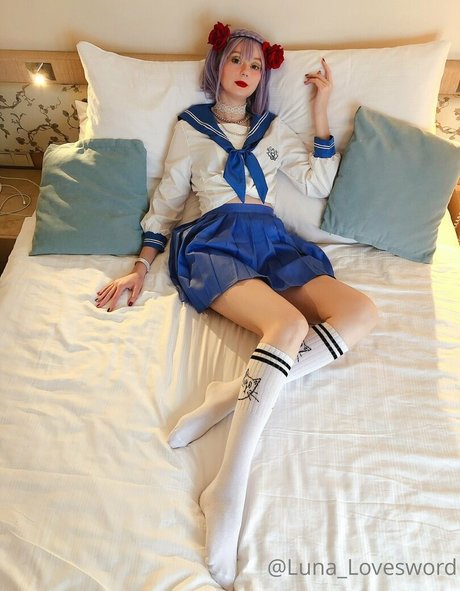 luna lovesword erwachsene perfekte foto