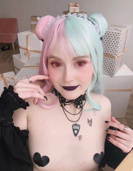 luna lovesword pornostar heiße bilder