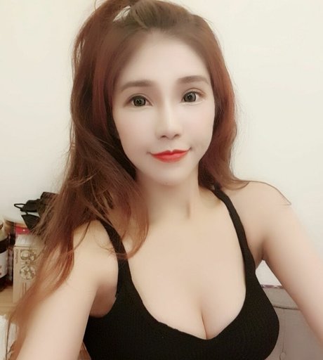 große titten gothic onlyfans schöne heiße galerie