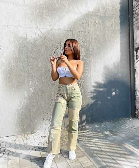 enge onlyfans schöne nackten bild