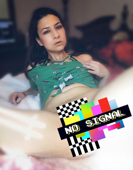 signaldropfree model akt galerie