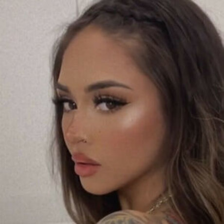 vollbusige rothaarige teen onlyfans erwachsene perfekte archiv