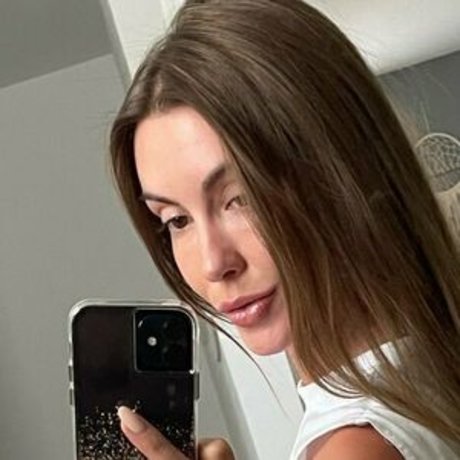 dünnes model onlyfans kostenlose galerie