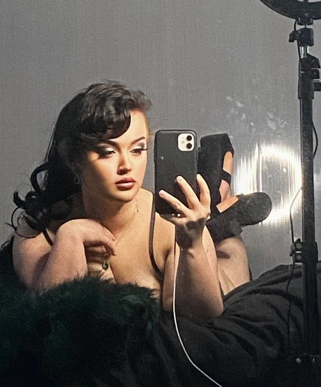 mechedaily erotische kostenlose bild