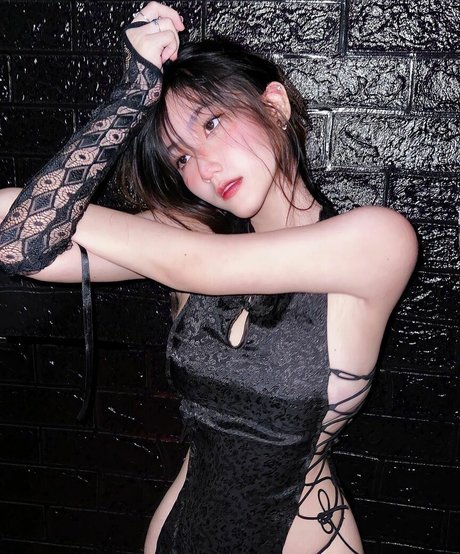 dünne schwarze teenager-onlyfans erwachsene nacktheit bilder