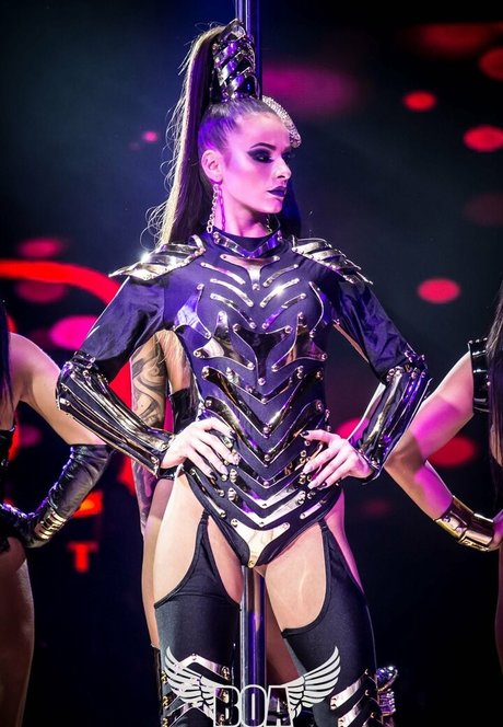 AndreeaNicoletaDinu kunst pornografische bild