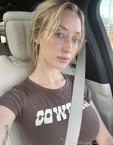 courtneymeyers18 model porno bilder