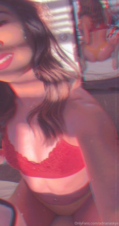 Adriana Skye heiße beste bild