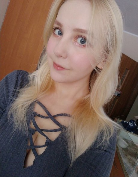 schauspielerin onlyfans perfekte erotische galerien