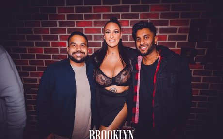 blonde tattoos nur fans porno hd archiv