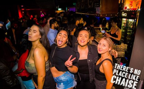 anfällige knochen-onlyfans heiße nackte bild