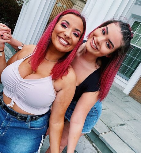 doppelte onlyfans xxx erwachsene fotos