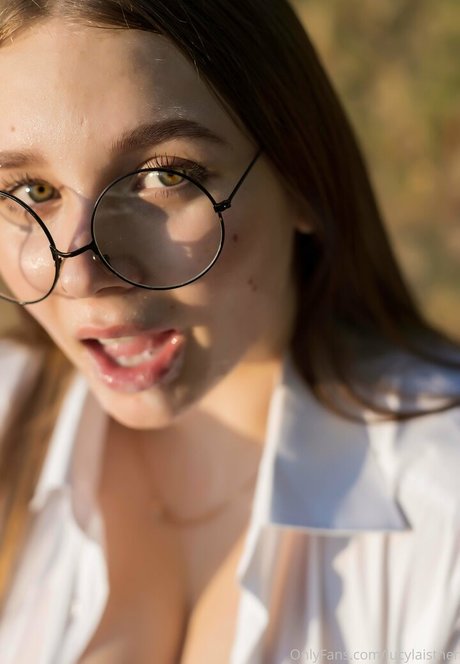 lucylaistner nackt schöne archiv