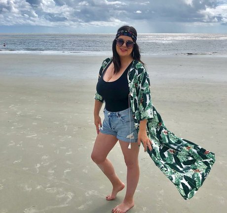 Terrisa Bukovinac schauspielerin heiße bilder