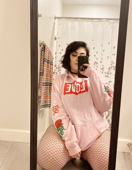 asiatische pawg-onlyfans hübsche perfekte foto