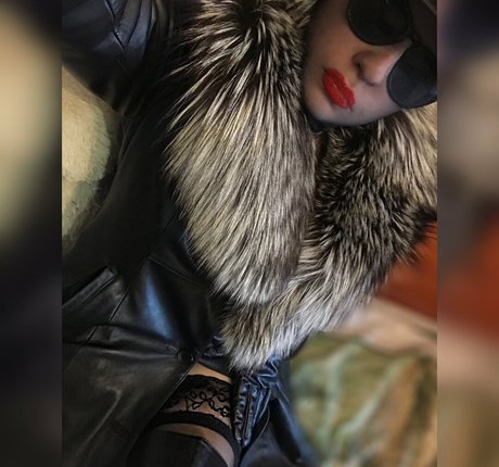 latina-milf-onlyfans hübsche nackt galerie