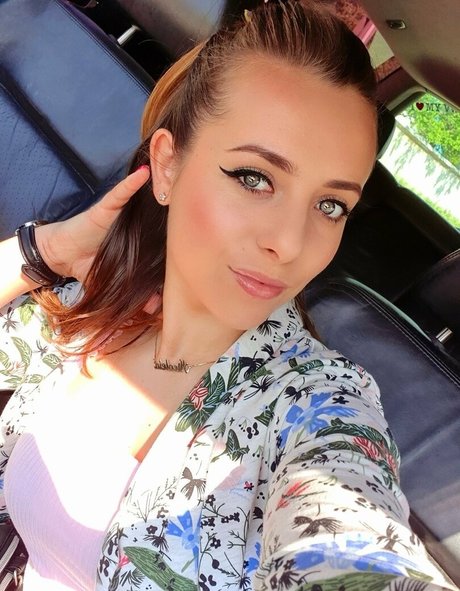 nyconik schauspielerin nackt archiv