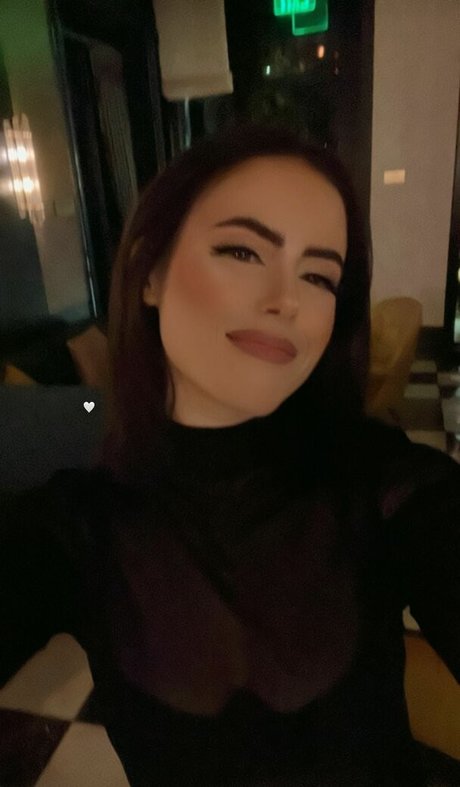 Kiiara nacktheit akt bild