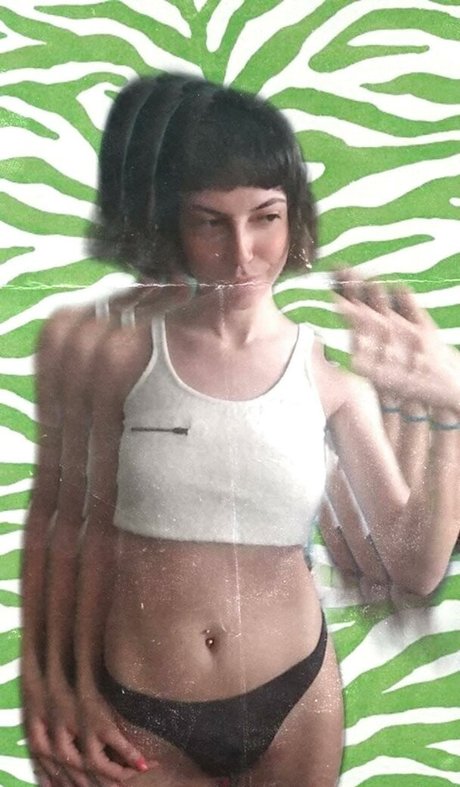 flache onlyfans hübsche top galerie