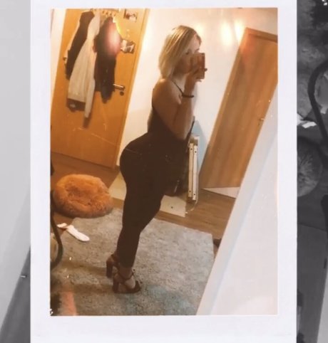 Shitboxmommy nackt sexy bild