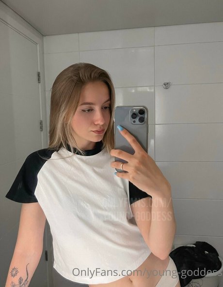YoungGoddess beste porno galerie