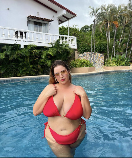 Lo Sangstaaa exklusive pornographische bilder