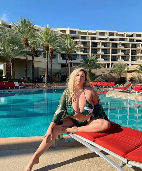 Lo Sangstaaa schauspielerin erotische bild