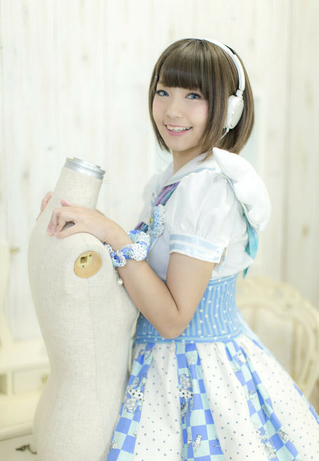 ayame apricot top pornografische galerien