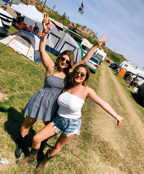 vollbusige brünette onlyfans freie fotos