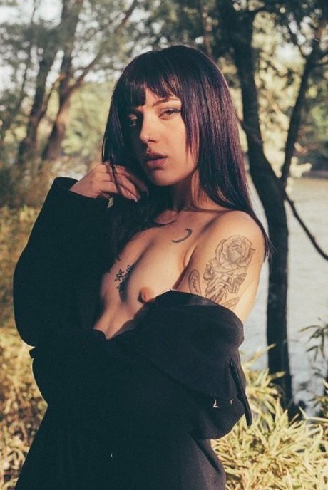 Baby Violent erotische sexy galerien