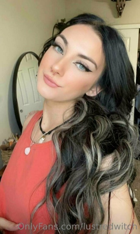 lustredwitch nackt sex foto