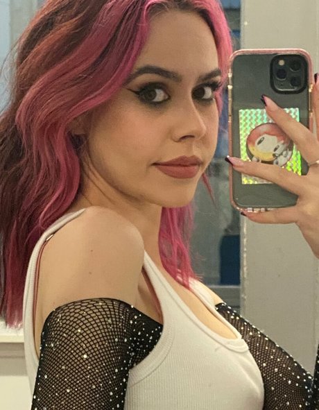 Mikaila Delgado freie nette foto