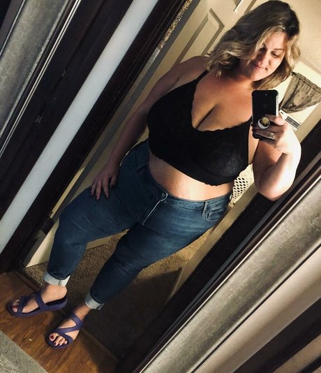 plussize andfine model akt bild