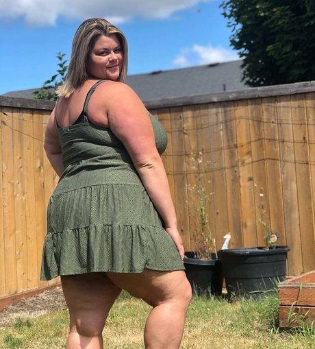 plussize andfine pornostar perfekte bilder