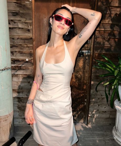 Rina Sawayama xxx nette galerien