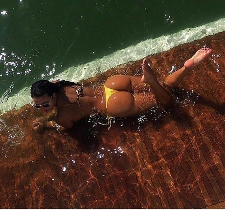 große titten bikini onlyfans kostenlose schöne bilder