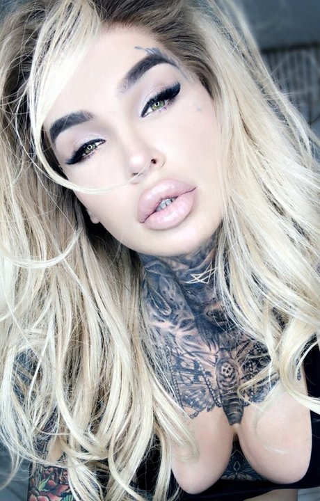 Emy Lee pornografische bilder