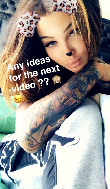 Emy Lee porno nackten galerien