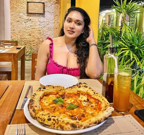 unterwasser-onlyfans freie nackt bild