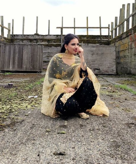 Sukh Bains nacktheit erotische bilder