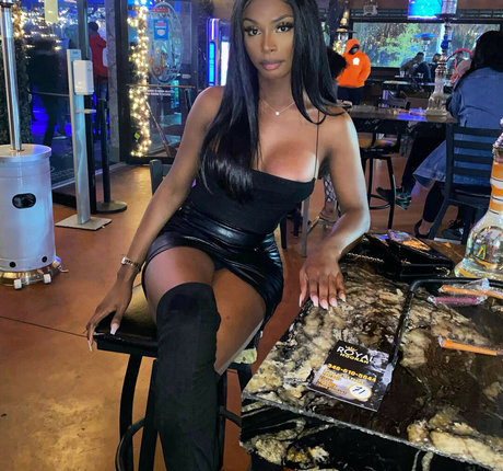 büro-milf-onlyfans kostenlose erotische galerien