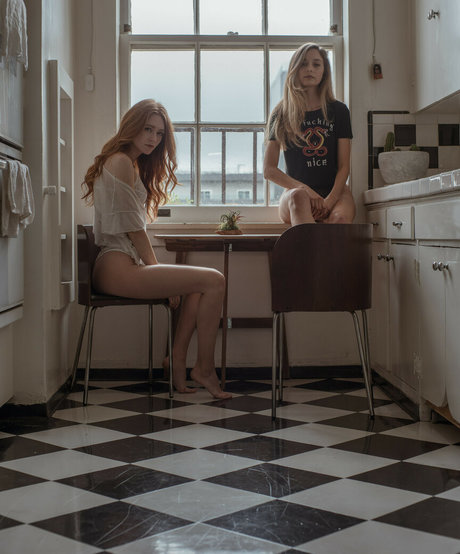 armeemädchen nur fans xxx perfekte bild