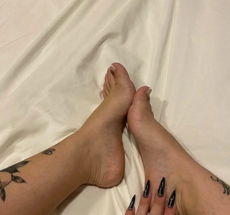 Stesereia pornostar nacktheit bild